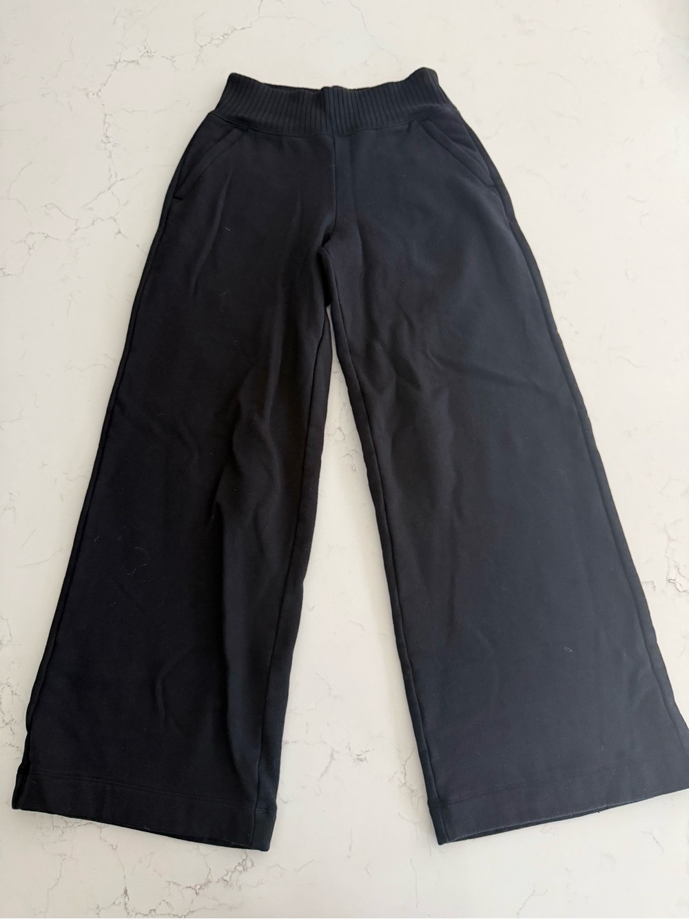 Alo Yoga Serenity Pant - Picture 3 of 7